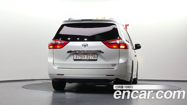 Toyota Sienna 2020, фото 4