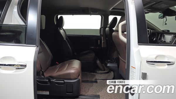Toyota Sienna 2020, фото 12