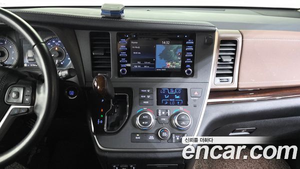 Toyota Sienna 2020, фото 15