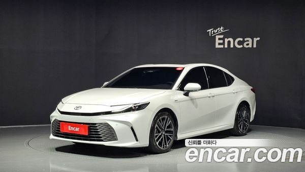 Toyota Camry 2025