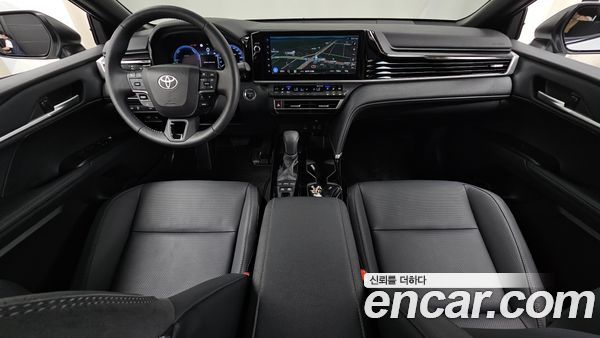 Toyota Camry 2025, фото 7