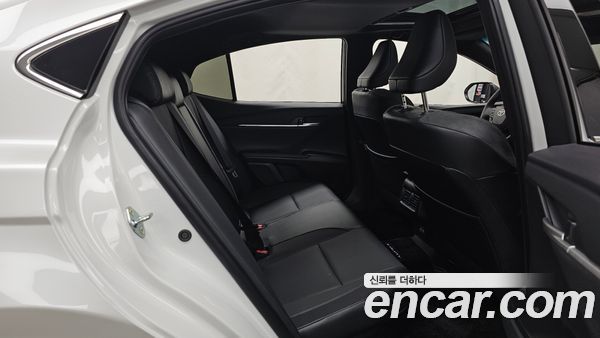 Toyota Camry 2025, фото 12