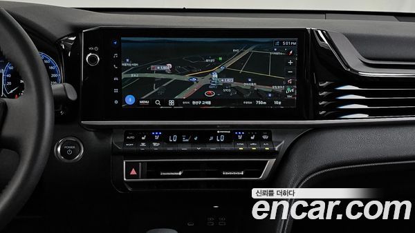 Toyota Camry 2025, фото 14