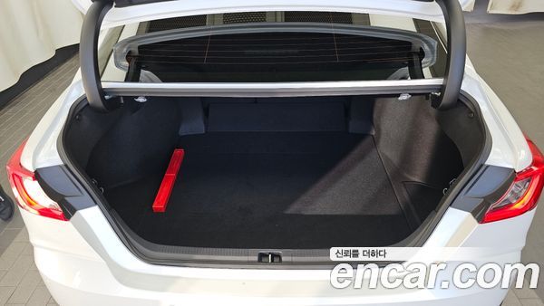 Toyota Camry 2025, фото 20