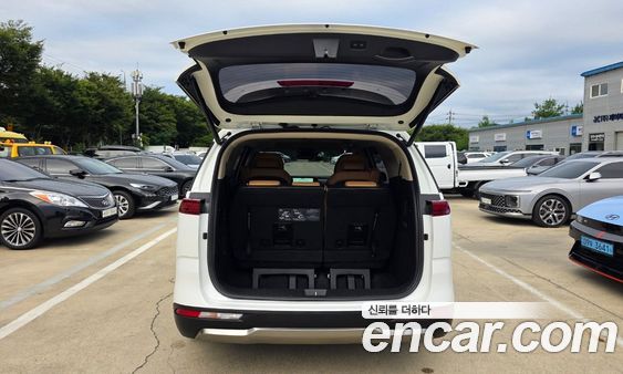 Kia Carnival 2023, фото 17