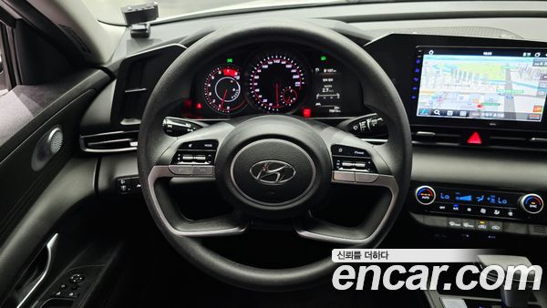 Hyundai Elantra 2023, фото 19