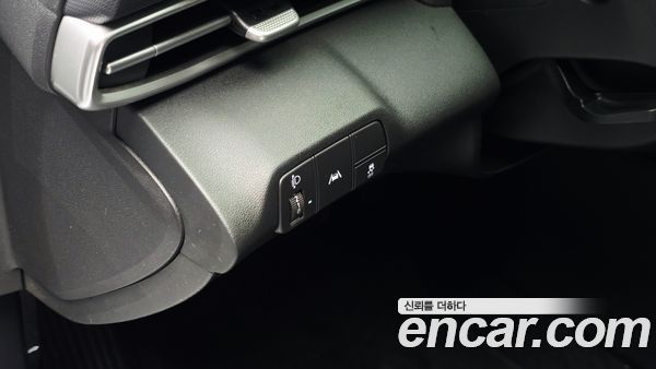 Hyundai Elantra 2023, фото 26