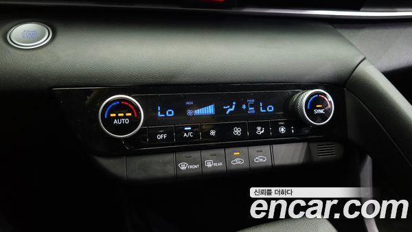 Hyundai Elantra 2023, фото 30