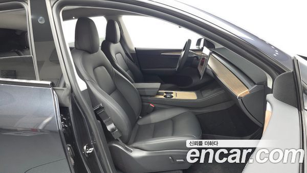 Tesla Model Y 2024, фото 16