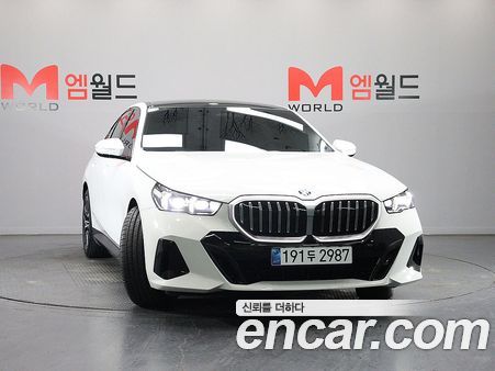 BMW 5 Series 2026, фото 2