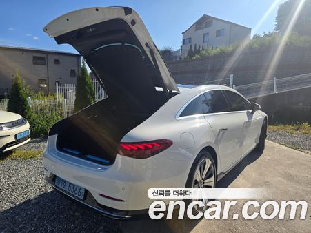 Mercedes-Benz EQS 2023, фото 6