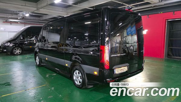 Mercedes-Benz Sprinter 2022, фото 2