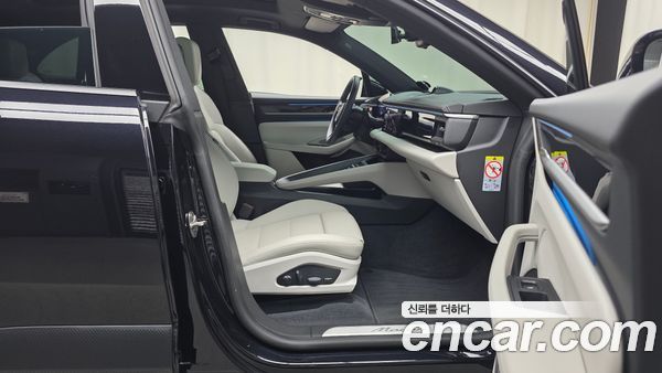 Porsche Macan 2025, фото 16