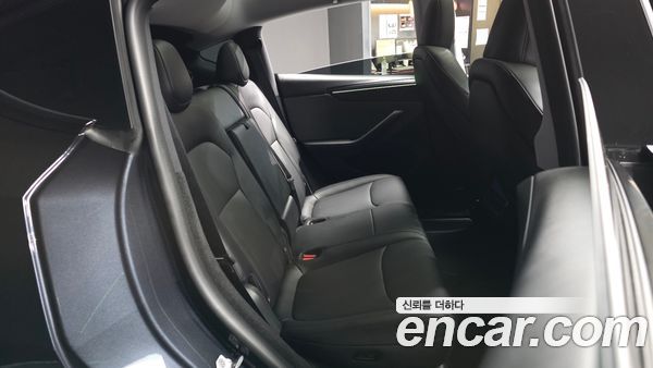 Tesla Model Y 2025, фото 18