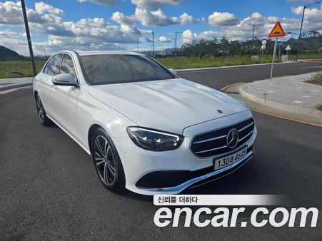 Mercedes-Benz E-Class 2021, фото 3