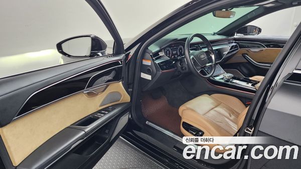 Audi A8 2020, фото 13