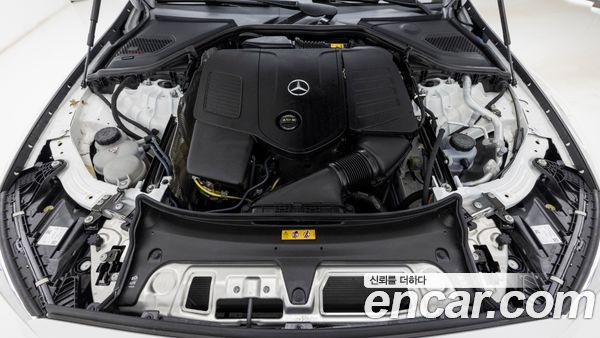 Mercedes-Benz E-Class 2025, фото 6