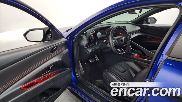 Hyundai Elantra 2023, фото 10