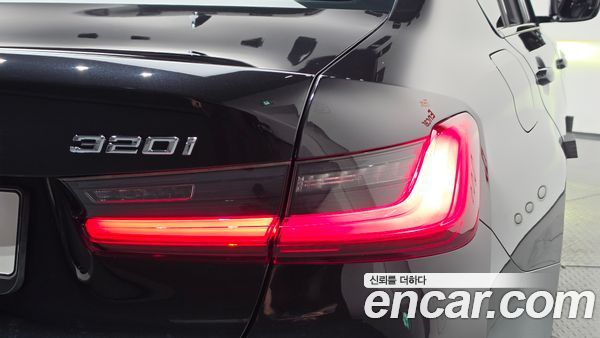 BMW 3 Series 2021, фото 9