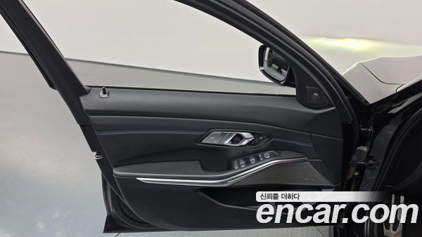 BMW 3 Series 2021, фото 14