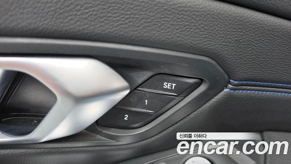 BMW 3 Series 2021, фото 30