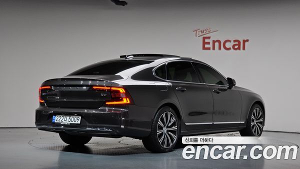Volvo S90 2024