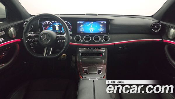 Mercedes-Benz E-Class 2022, фото 7