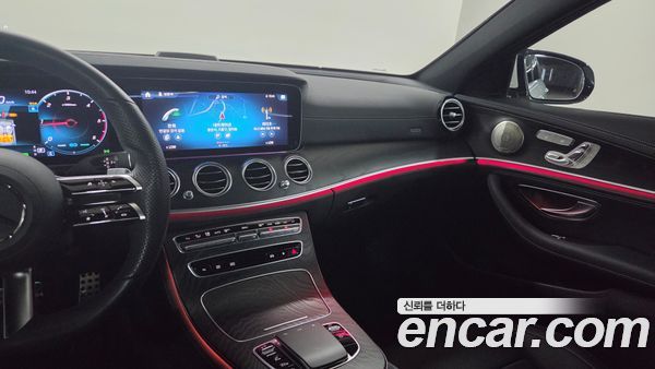 Mercedes-Benz E-Class 2022, фото 13