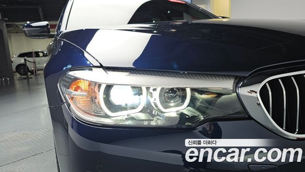 BMW 5 Series 2020, фото 7