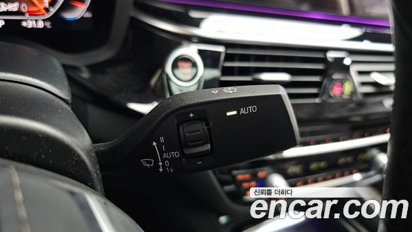 BMW 5 Series 2020, фото 28