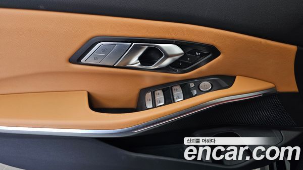 BMW 3 Series 2022, фото 29