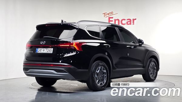 Hyundai Santa Fe 2023, фото 2