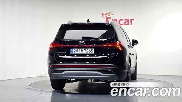 Hyundai Santa Fe 2023, фото 4