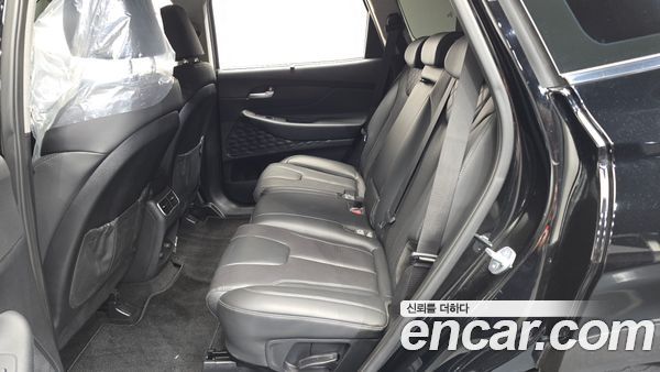 Hyundai Santa Fe 2023, фото 17