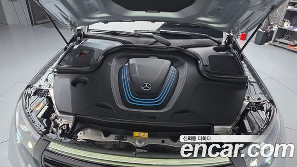Mercedes-Benz EQC 2020, фото 5