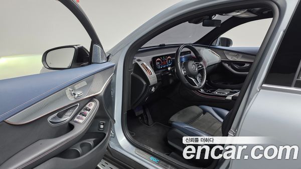 Mercedes-Benz EQC 2020, фото 12