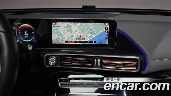 Mercedes-Benz EQC 2020, фото 19