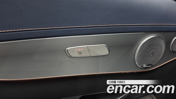 Mercedes-Benz EQC 2020, фото 23