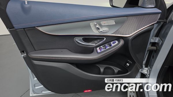 Mercedes-Benz EQC 2020, фото 13