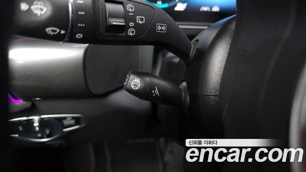 Mercedes-Benz EQC 2020, фото 28