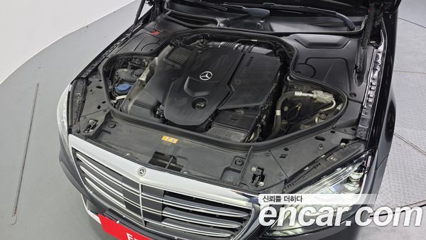 Mercedes-Benz S-Class 2020, фото 6