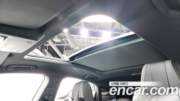 Audi Q4 e-tron 2023, фото 24