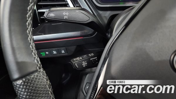 Audi Q4 e-tron 2023, фото 30