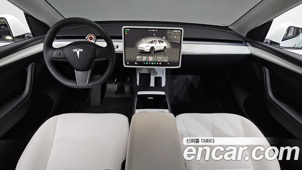 Tesla Model Y 2024, фото 9