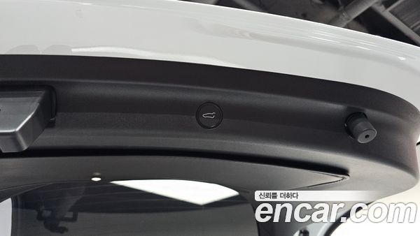 Tesla Model Y 2024, фото 26