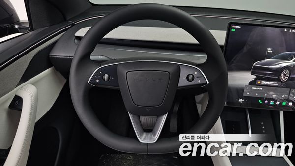 Tesla Model Y 2026, фото 18