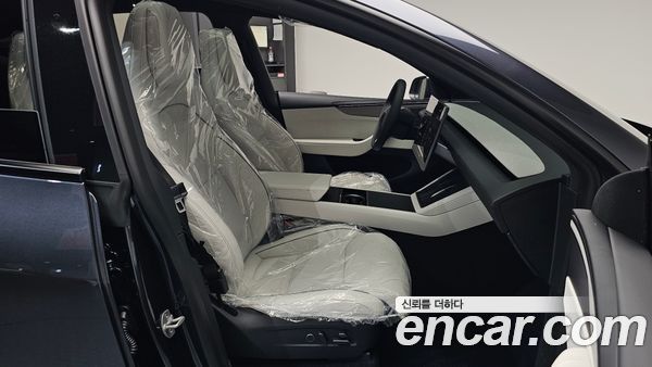 Tesla Model Y 2026, фото 15