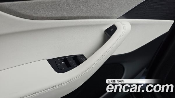 Tesla Model Y 2026, фото 31