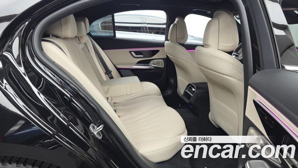 Mercedes-Benz E-Class 2025, фото 18