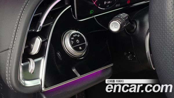 Mercedes-Benz E-Class 2025, фото 16